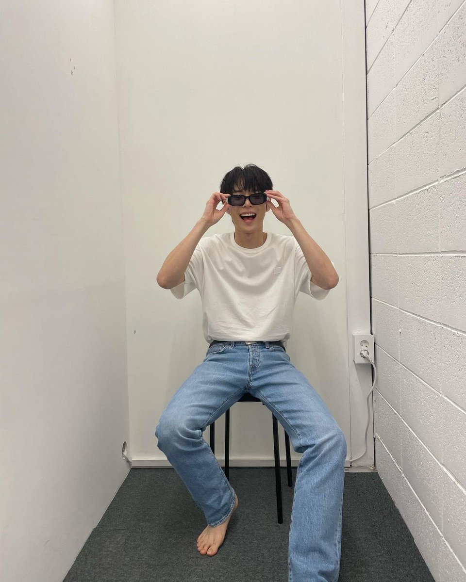 도영 @.@ tweet media