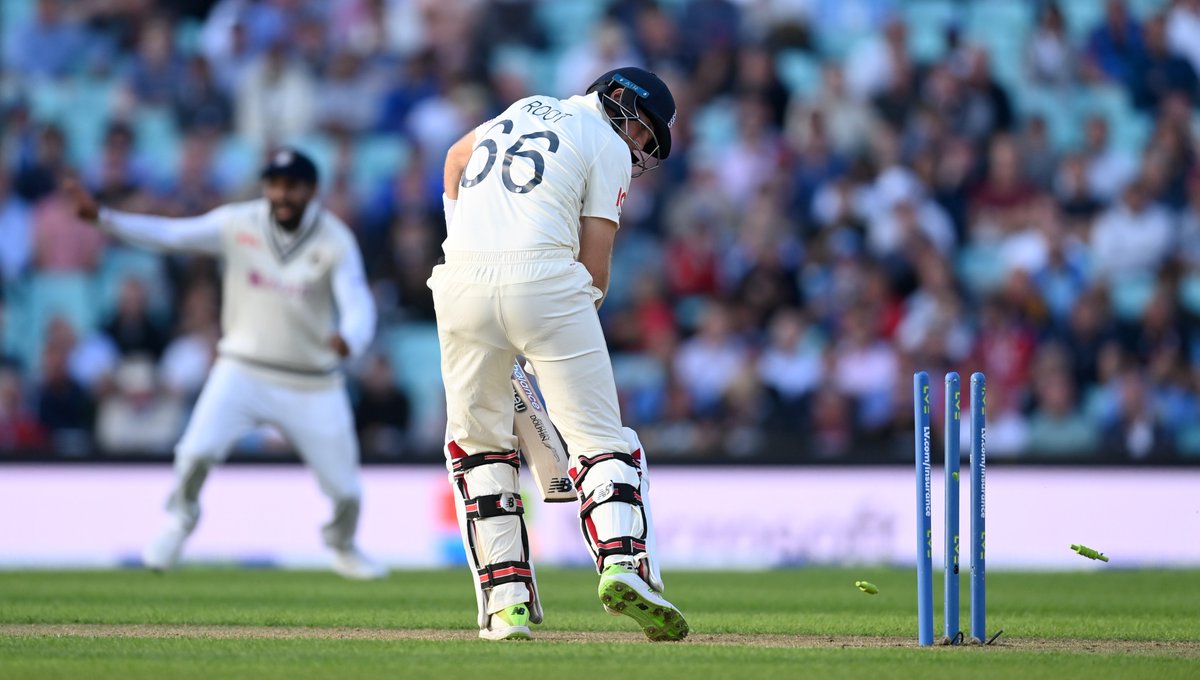 BCCI's tweet photo. Umesh Yadav picks up the big wicket of Joe Root.

Live - https://t.co/OOZebPnBZU #ENGvIND https://t.co/FgPxW0AsDy