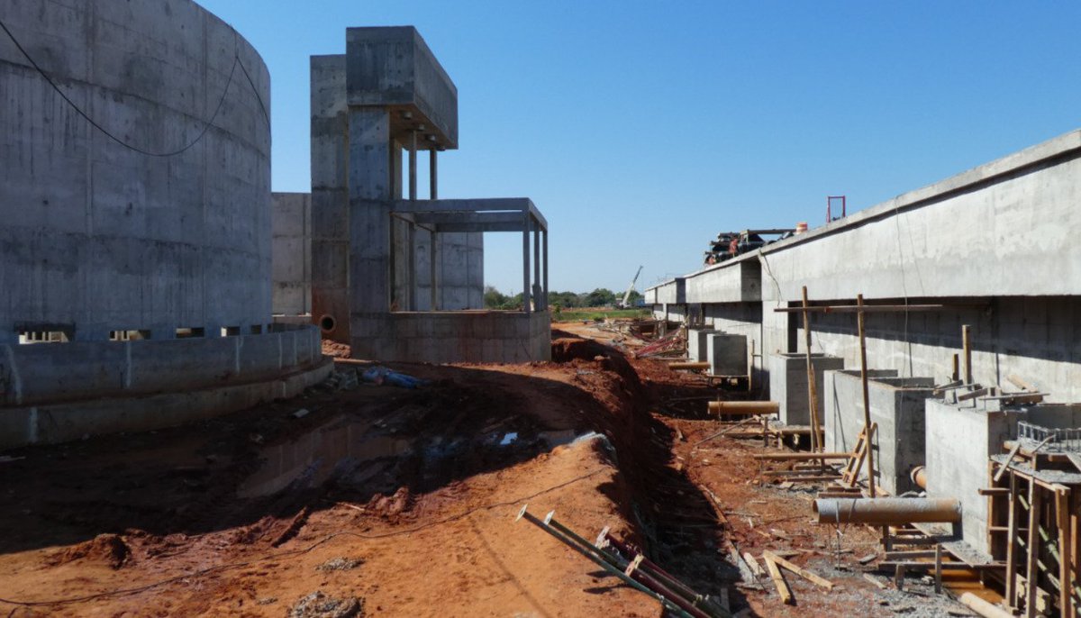 mopcparaguay's tweet photo. Con la Planta de Tratamiento de Aguas Residuales de #SanLorenzo, que ya registra un avance del 77,7%, los efluentes cloacales serán depurados antes de ser vertidos al arroyo San Lorenzo, ayudando así a disminuir la contaminación del #LagoYpacaraí.

Más 👉🏼 https://t.co/lMBslkibp8 https://t.co/AWa5NG1NqM