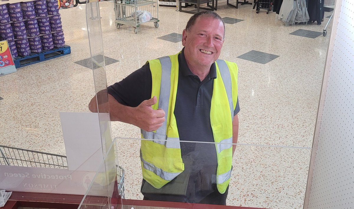 staceshall's tweet image. Big shout to Claire and her team at the Quad for helping us this morning on our refit!!! Especially LOL. Thanks guys @TimpsonNews @quad_max @darrenbrowna6