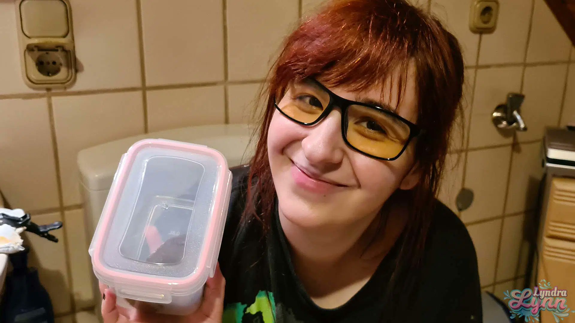 Lyndra Lynn on X: Don't forget if you're interested in #scat you can get  my whole scat content also on my website. I also sell my #poop and my #pee  t.coS4H7UwvGUY #scat #