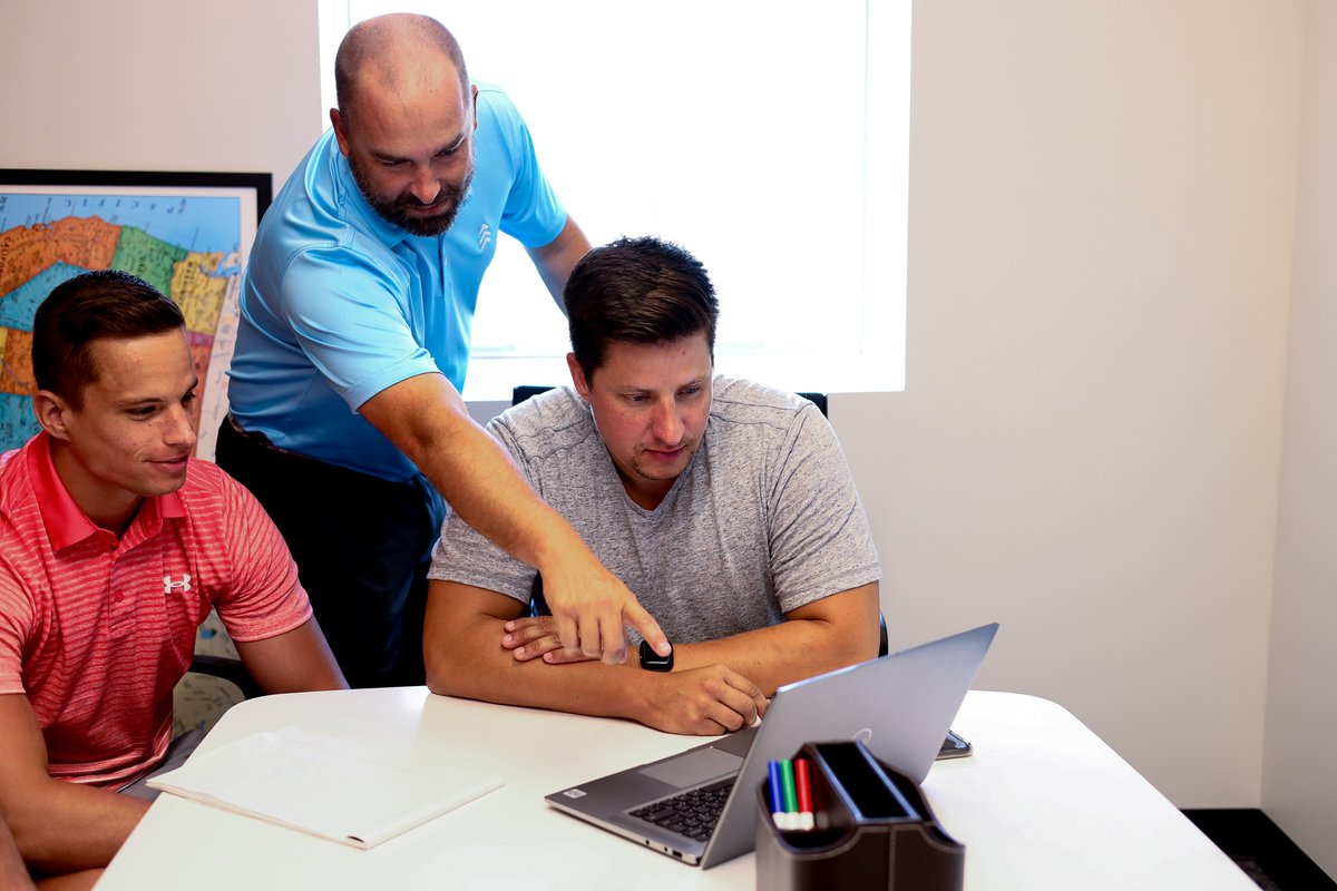 kirschtransport's tweet photo. You need a trustworthy team that is dedicated to finding the best solutions for your freight needs. Let Kirsch help you navigate the fast-paced demands of the transportation industry.

Start a freight quote today at: https://t.co/X5lgY3Abl1. #logistics #transportation https://t.co/bMlQg5xvoA