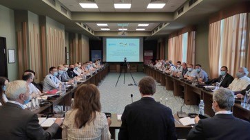 UNODC's tweet photo. Countering illicit firearms trafficking in Ukraine through criminal law &amp; criminal procedure law: 45 criminal justice experts addressed challenges in investigating and prosecuting firearms trafficking offences in Ukraine.

ℹ️ @UNODC_Firearms : https://t.co/hLAyYsLioZ. https://t.co/YhscgLUJeu