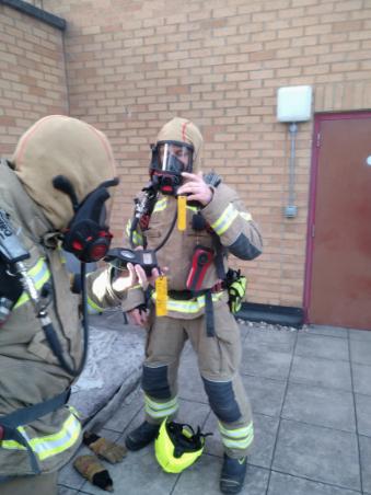 This week Crews from Markyate have been carrying out BA training to ensure our operational response is safe &amp; effective. Good use of the TIC and smoke curtain aided crews to carryout their searches.
<a href="/HFRS/">Herts Fire & Rescue</a> <a href="/HertsFRSControl/">Herts Fire Control</a> <a href="/Retainedsupport/">Hertfordshire fire & rescue On-Call Support</a>