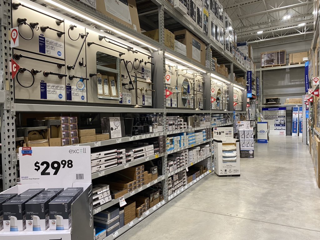 Honestly though, could the plumbing department look any better 🥳 #2228rocks #waynesboropa #mst #lowes #SettingServicingStandards #crispclean