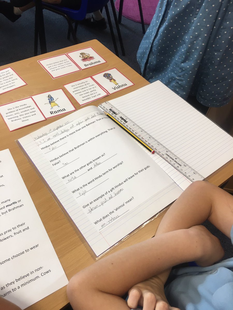 latimerprimary's tweet photo. Classes #4VC and #4AC have enjoyed learning about Hinduism during their RE lesson #teamClarkesworth #LatimerRE #inquisitiveminds https://t.co/hnmorJRHvD