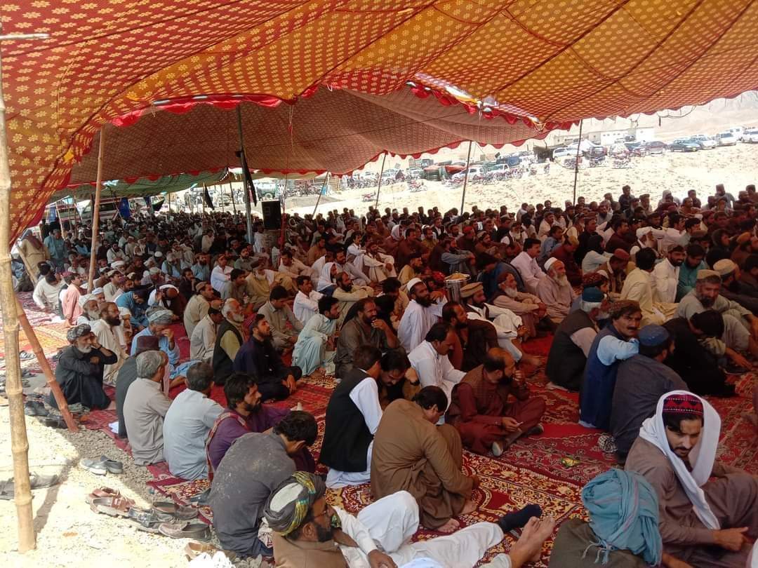 SardarPkmap's tweet photo. زيارت میں تین ليويز اہلکاروں کے شہادت کے خلاف احتجاجی دھرنہ آج آٹھویں روز بھی جاری رہا
#ZiaratSitIn https://t.co/KkevKpGgkD
