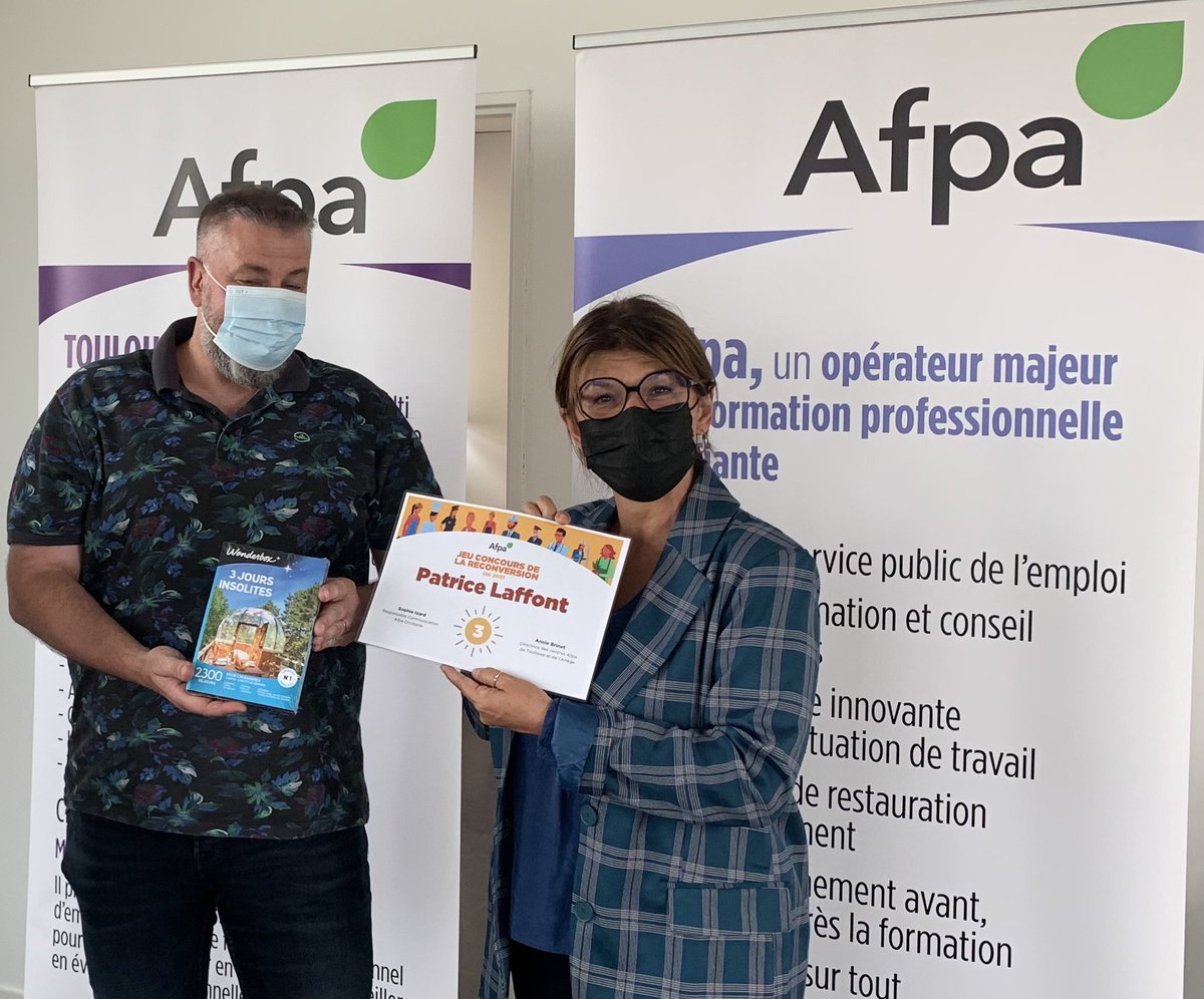 #ENDIRECT de Toulouse-Balma, où Patrice Laffont se voit remettre le 3ème prix du Grand Jeu Concours organisé cet été à l’Afpa en Occitanie : 3 jours insolites. Félicitations à l’heureux gagnant ! 🥳 
<a href="/Afpa_Formation/">Afpa</a> <a href="/AFPA_A_Brinet/">annie BRINET</a>
