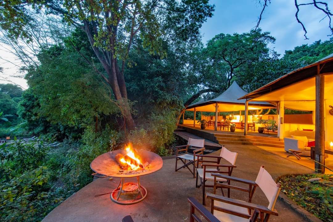 EAluxurytravel's tweet photo. #SeptemberOffers #WeekdayOffers #RhinoRivercampMeru Price KES 12,500 per person sharing per night on full board basis.#TembeaKenya
@ToskKenya https://t.co/Vlh3i4VVmx