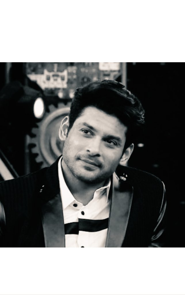 NadirBaloch92's tweet image. This is beyond shocking and devastating. How is life so unpredictable. 
Condolences to his family and everyone who loves him, so much.
#SiddharthShuklaRIP