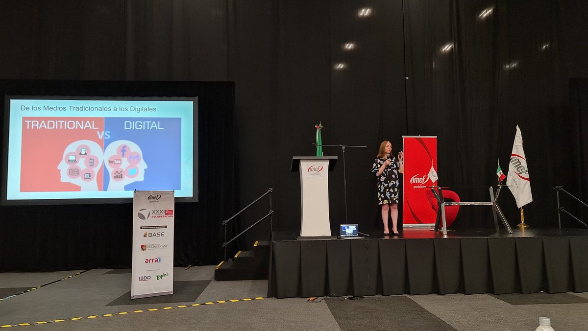 Alberto_Goye's tweet photo. Gracias a @XimenaCespedesA por tu participación en el #ForoEmpresarial de @imef_gdl @IMEFOficial ¿cómo construir tu marca en la época digital? #Metrics https://t.co/4GQamHhAXf