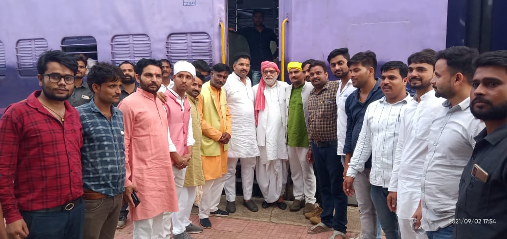 हमारे आदरणीय जगदीश दादा जी हम सबके बीच कृष्ण मठ उत्सव में पधारें और कार्यक्रम को सफल बनाया