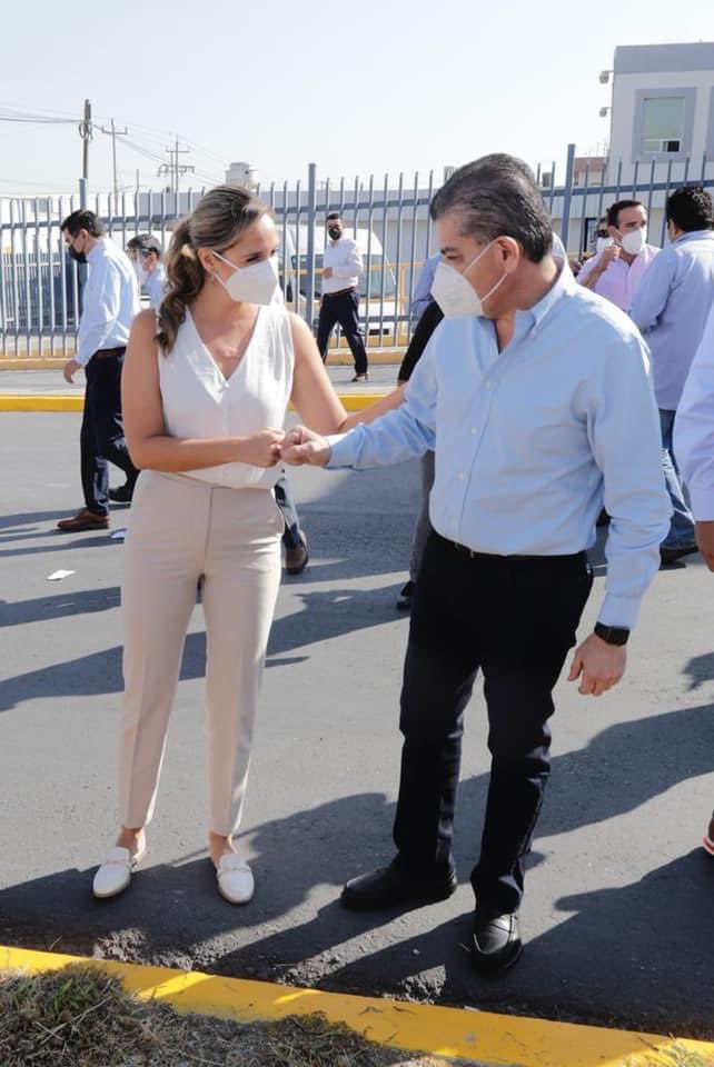 ednadavalos12's tweet photo. Con mucho gusto acompañé a nuestro Gobernador @mrikelme y al Alcalde @chemamorales1 a la entrega de rehabilitación de vialidades del parque industrial “PIDECO”. ¡Obras que benefician a los trabajadores de las empresas de Ramos Arizpe!
#TrabajandoPorTi
#D12 https://t.co/VgSyZKStdU