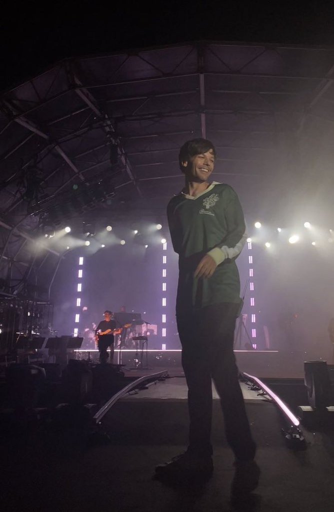 VIXKIWI's tweet photo. @965TDY I vote Louis Tomlinson (@Louis_Tomlinson) for #ArtistoftheSummer via @965TDY https://t.co/e5oxgryKzl