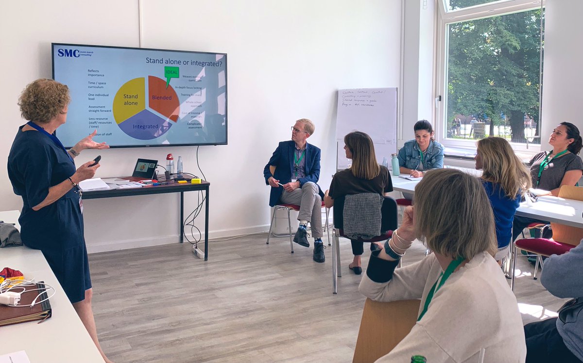 Carole Nickle tweet media