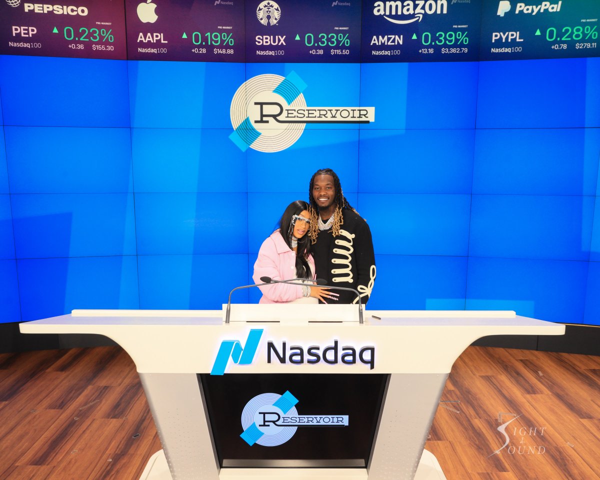 SightSoundNY's tweet photo. @ReservoirMedia & @OffsetYRN crushed it at the @Nadaq opening bell earlier this week. The Sight & Sound team was honored to provide our photo & video expertise.
#SightSound #WeShootTheBiggestEvents #CardiB #Offset #Photography #Video #ContentCreation https://t.co/DM5QzA9oTl