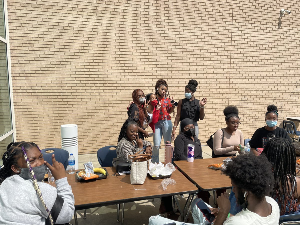 MLKingHS tweet media