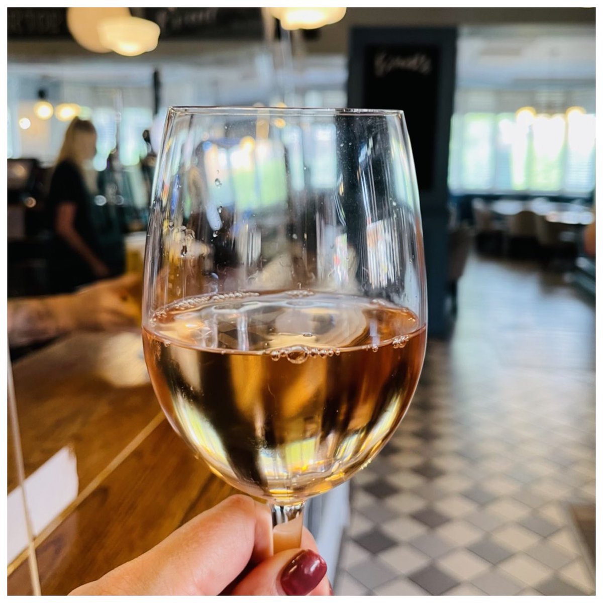 Celebrating the first day back at school in style… and breath 🍷

#themoortoppub 
#heatonmoor 
#stockport 
#publife 
#stockportpubs