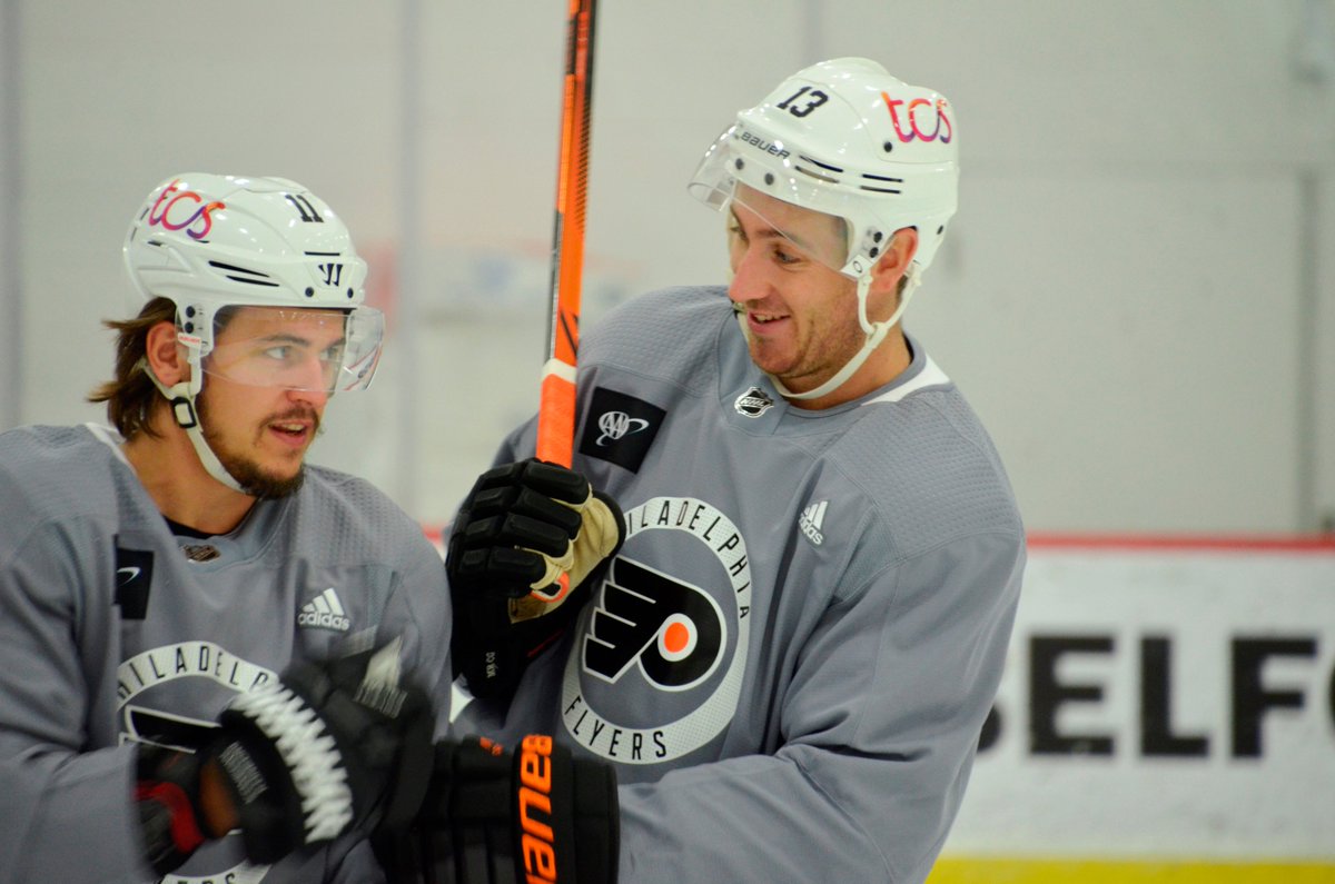 Kevin Hayes skating today. Awesome to see him smiling with his teammates.

(📷 by Flyers PR guru Zack Hill)