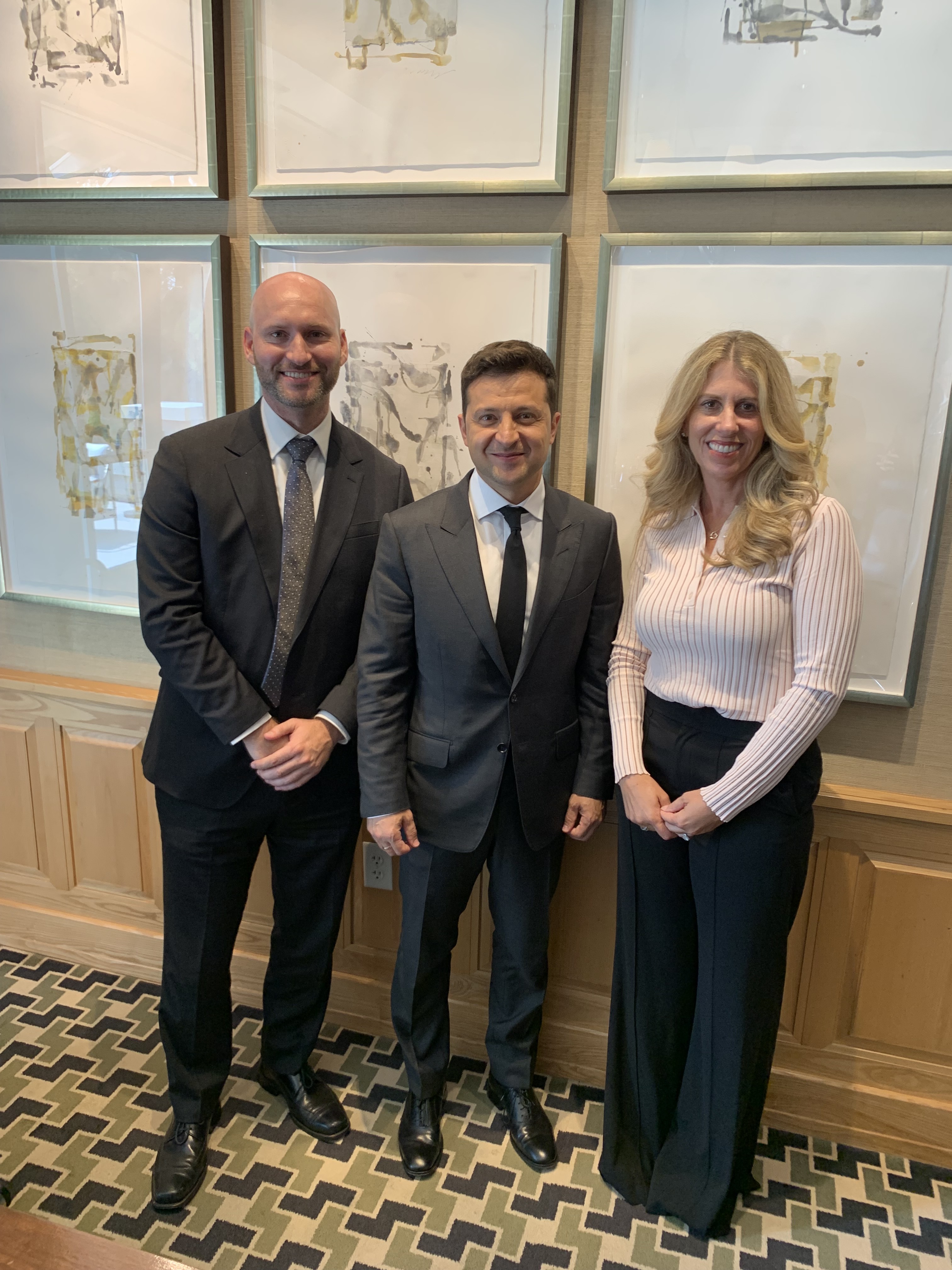 TVstation slump Ørken Stellar on Twitter: "Today we welcomed Ukrainian President Volodymyr  Zelensky to Silicon Valley and discussed SDF's ongoing support for  Ukraine's digital economy. We commend Ukraine's forward-looking leadership  and commitment to delivering digital