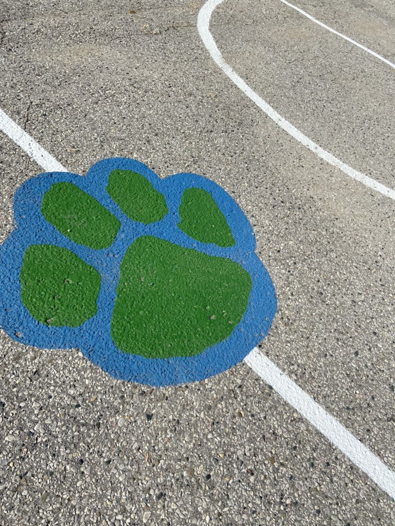 See you on Tuesday morning <a href="/WSherwoodFox/">WSherwoodFox</a> Flyers! #foxpride🦊