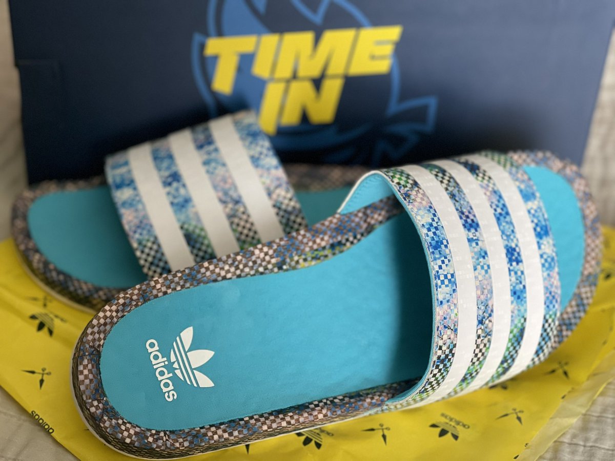 nillabtw's tweet image. These. Are. So. Comfortable. 🤤 
Not to mention how pretty they are! Do yourself a favor and order them, now. 

My feet thank you @Ninja and we thank you @JessicaBlevins for being the backbone we all need in life. 💙