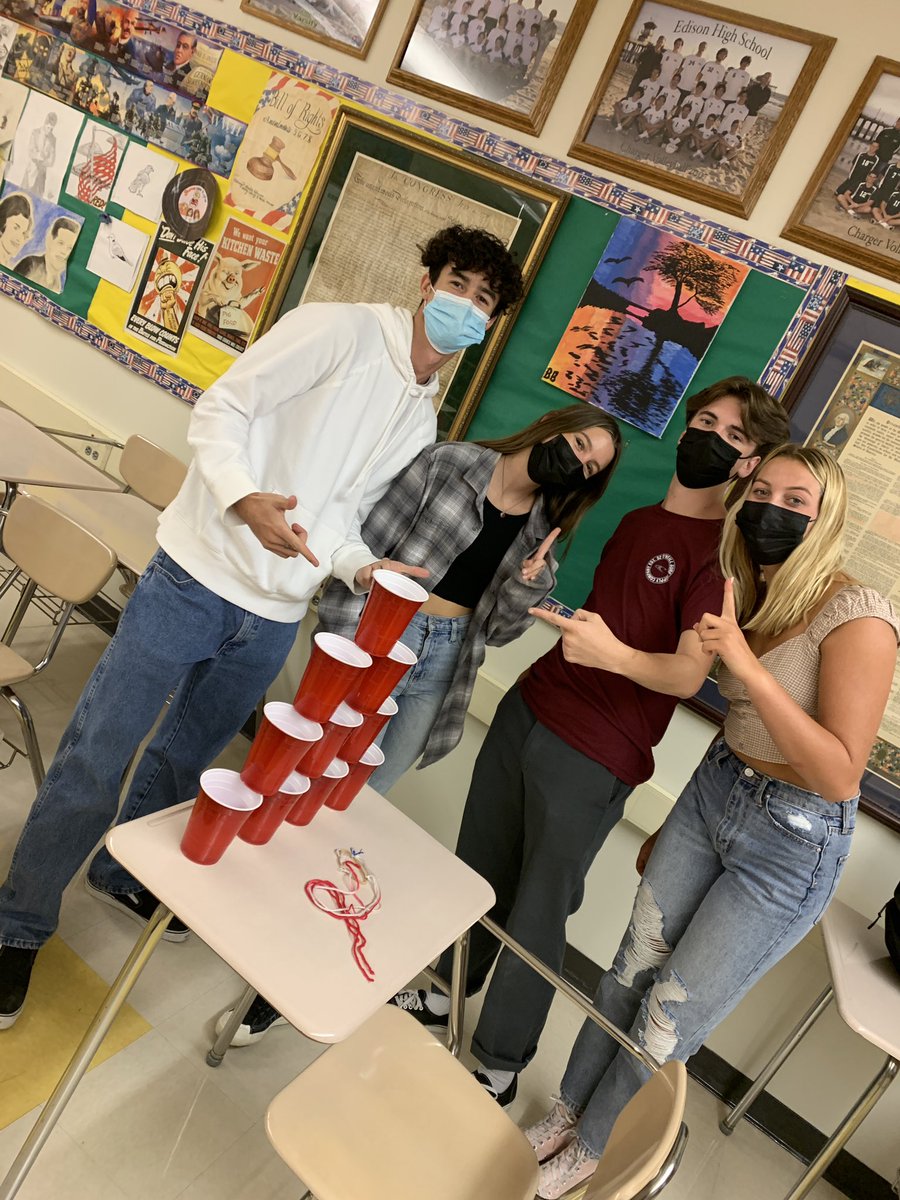 MrBooneHB's tweet photo. @EdisonChargers #cupsupchallenge Team building challenge.  Here are some action photos and winners https://t.co/s6CJjjcGo9