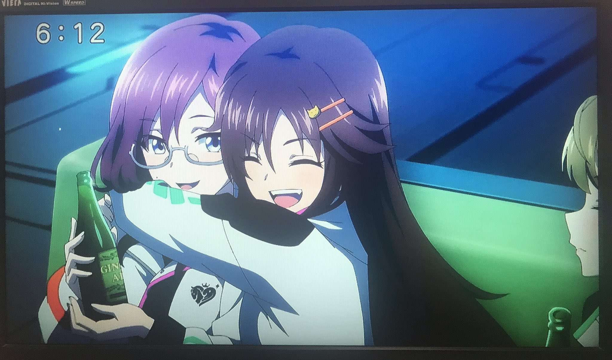 瀬戸内鞆矢 朝録画中の めざましテレビ にてデレステ6周年のcmと八神マキノの初ボイスがｷﾀ ﾟ ﾟ ｯ 奏と会話しているマキノ そうね うん 酔った友紀に抱きつかれたマキノ 駄目w デレステ デレステ6周年 T Co 7mgtewcueb