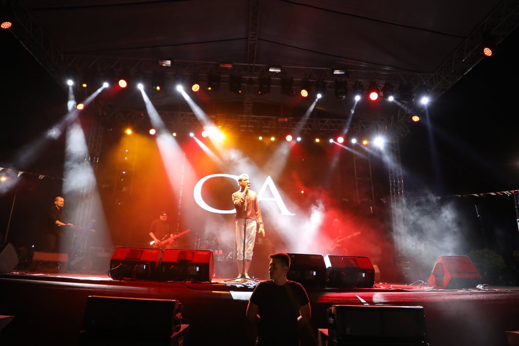 Yaklaşık iki yıl aradan sonra yeniden konsere gittik.<a href="/cemadrian/">cem adrian 💎</a> #AfyonMotofestteBulusuyoruz