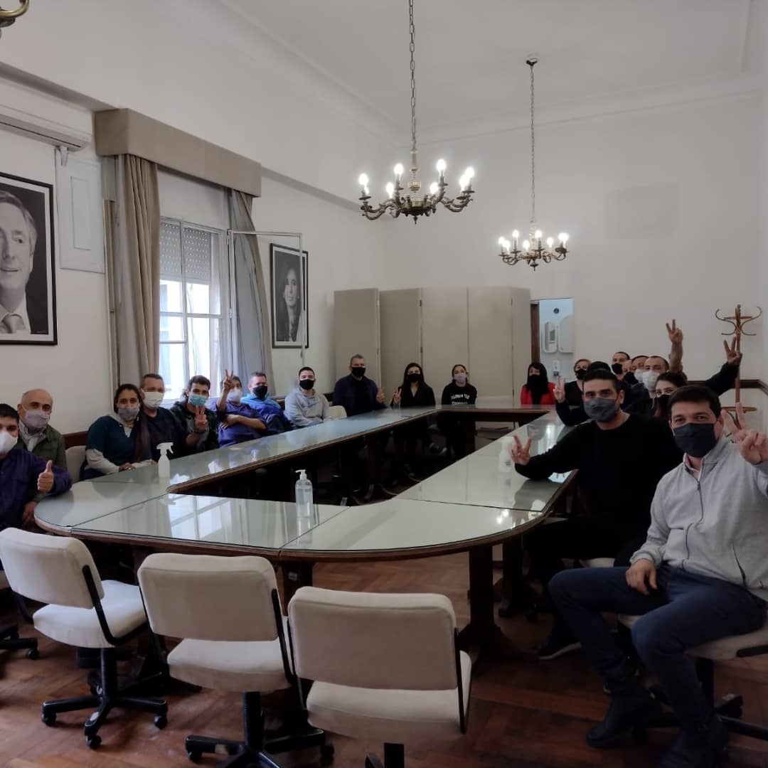Hoy nos recibió <a href="/BozzanoGervasio/">Gervasio Bozzano</a> le Agradecimos y le transmitimos nuestro agradecimiento a la Vicegobernadora <a href="/magariovero/">Verónica Magario</a> por los cuidados en este tiempo difícil y por los ingresos de los compañeros y compañeras a la intendencia #LaVidaQueQueremos <a href="/RobertoFeletti/">Roberto Feletti</a> <a href="/PereyraJulio/">Julio Pereyra</a>
