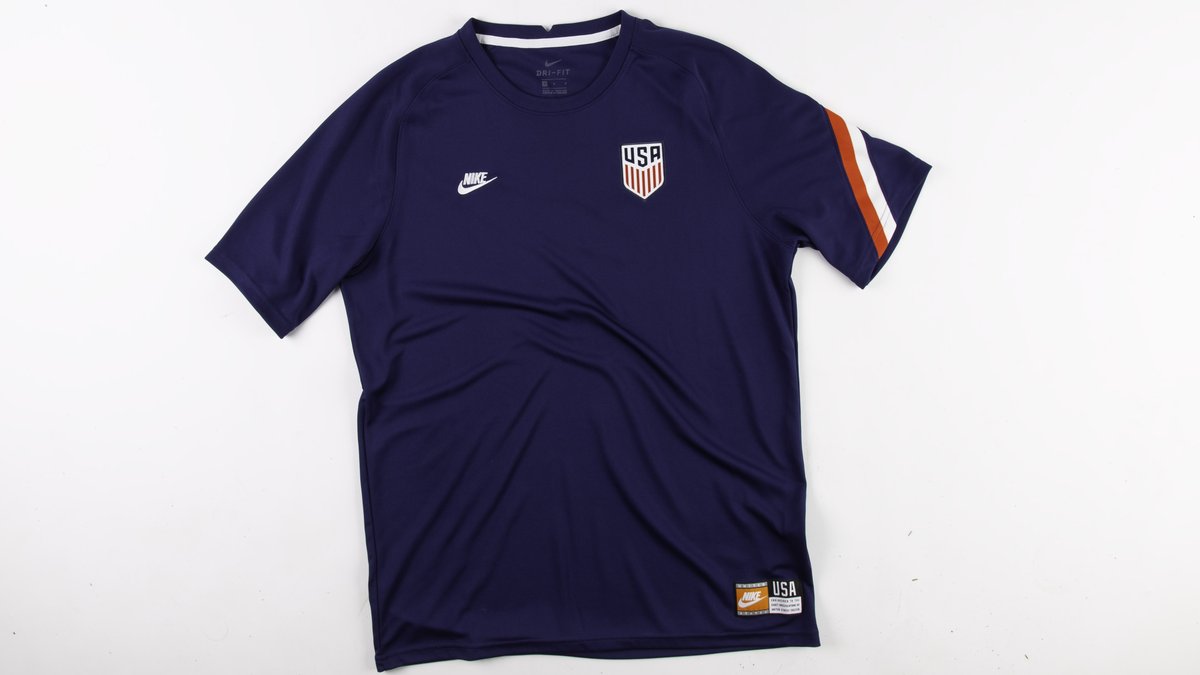 WrldSoccerShop's tweet image. ❗#USMNT Giveaway❗

Can you guess the score of USMNT 🇺🇸 vs El Salvador 🇸🇻? We will pick 1 winner to win a USMNT prematch kit (L)

Rules
- RT &amp;amp; Follow
- Comment the score &amp;amp; tag two friends
- Entries close at kickoff
- 🇺🇸 Only

We will DM the winner on 9/3