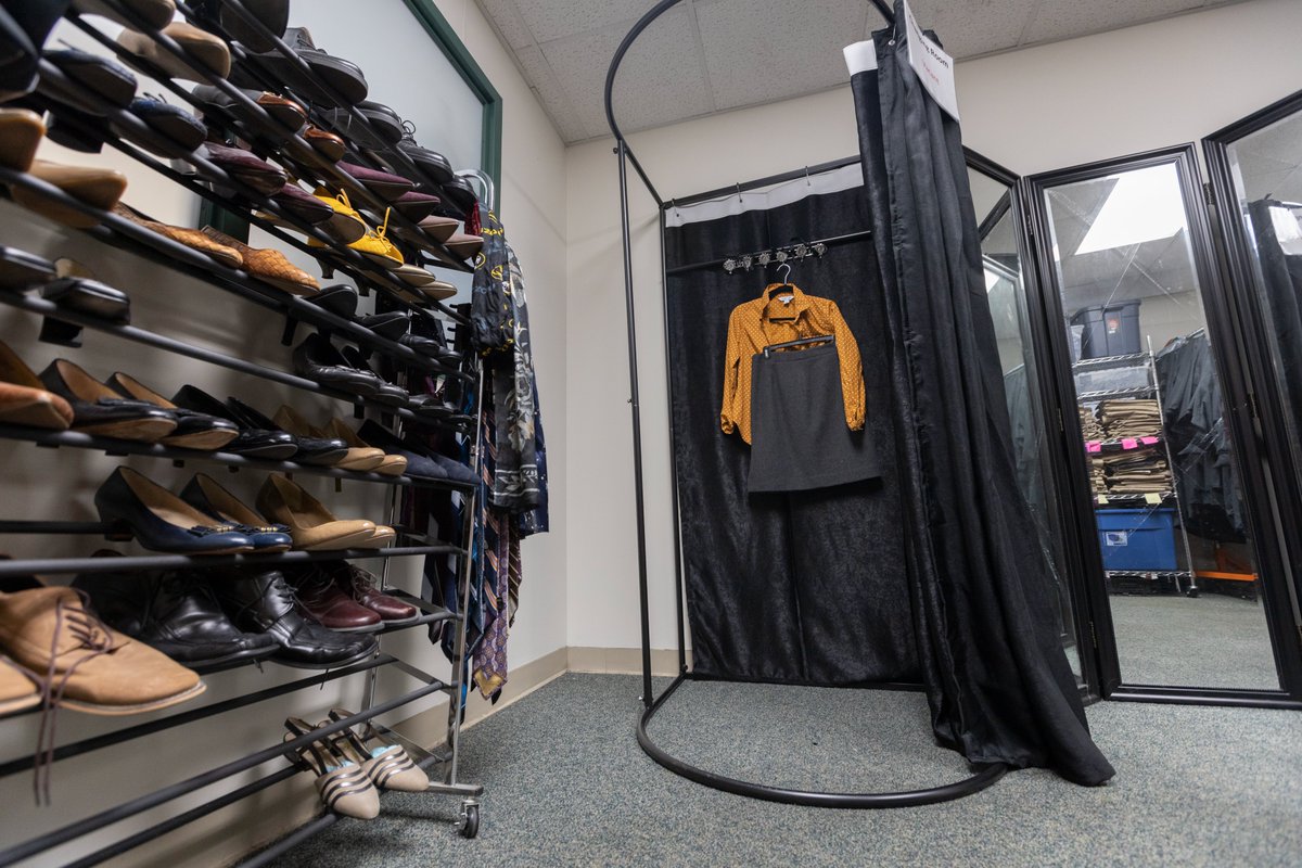 MizzouLife's tweet photo. .@TigerPantry, @TrumansCloset and @muSTRIPES have a new home on campus. Read how this new facility will help them serve the @Mizzou community.
🔗https://t.co/8WbU6flNw4 https://t.co/b1UBJOuVAw