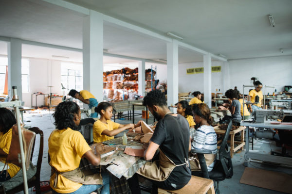 [FROM THE ARCHIVES] #Ethiopian architect-turned-manufacturer produces leather bags for export market 👜🇪🇹 Read here: howwemadeitinafrica.com/ethiopian-arch… 

Mentions: <a href="/kabanaleather/">Kabana Design</a> <a href="/SemhalGuesh/">Semhal Guesh</a>
