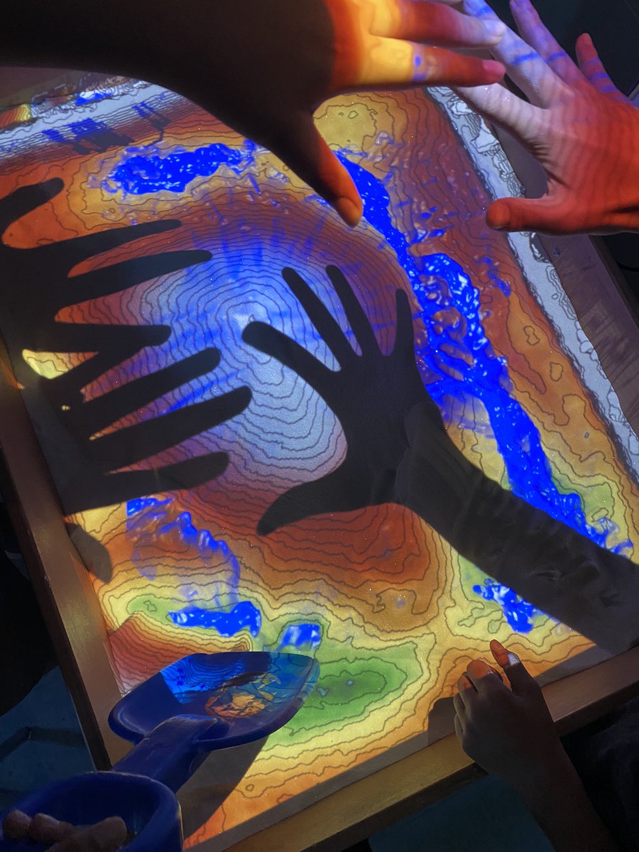 jc4_ed's tweet image. Understanding more about our world one build at a time. #geographyteacher #arsandbox @AMSWildcats