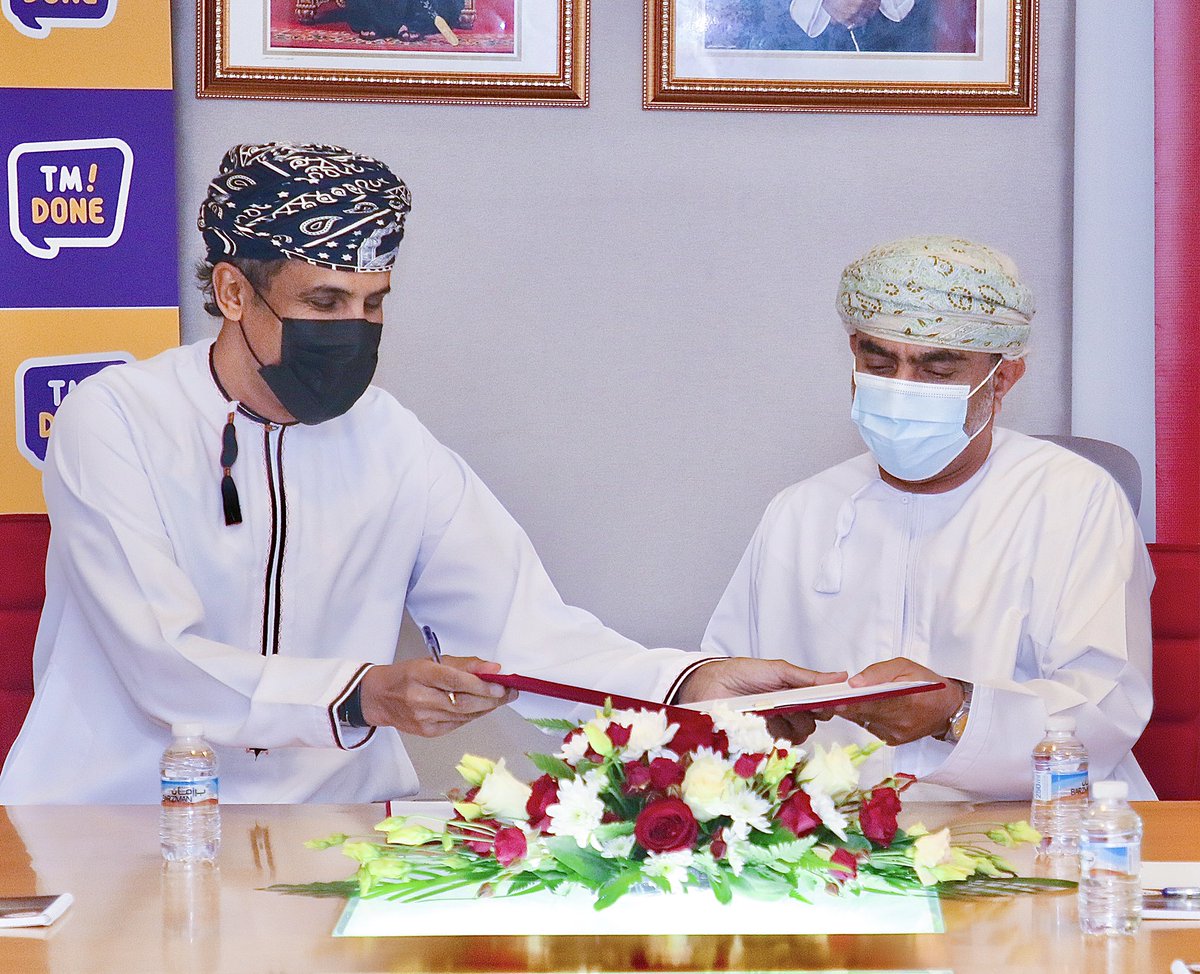 TmDone's tweet photo. نفتخر بتوقيع اتفاقية شراكة مع الاتحاد العماني لكرة القدم كراعي التوصيل ال��صري لموسم ٢٠٢١- ٢٠٢٢. ⚽️🇴🇲 https://t.co/nnMG7a6FU9