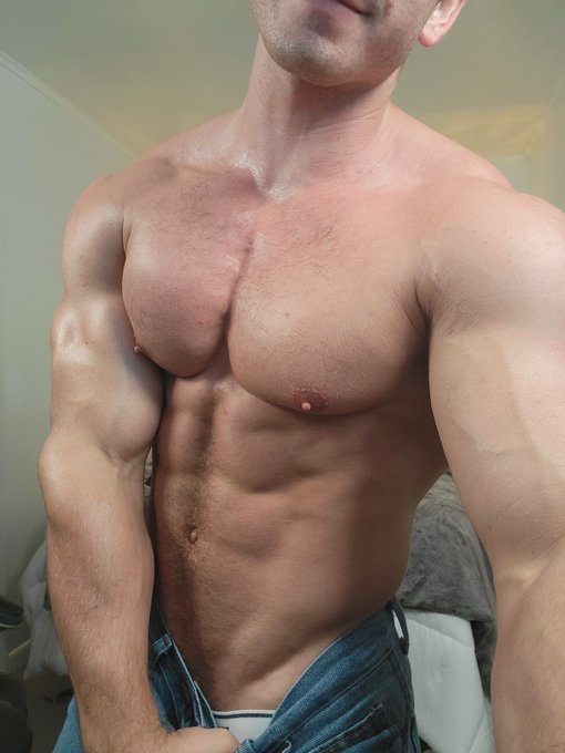 i'm online now guys don't miss it @ https://t.co/yeHcJCwbe3

#sexymen #men #sexy #hotmen #gay #hotguys