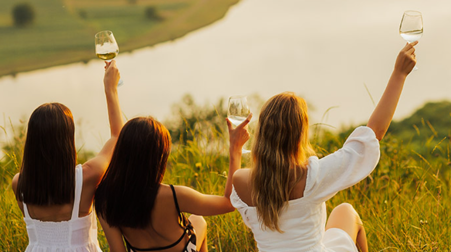 CrowdLustro's tweet photo. #Yahyn wine #marketplace offers instant #access to #wineries.π·
#crowdfunding campaign here https://t.co/FTsCG00Xm9
#investing #startup #smallbusiness #crowdfunding #entrepreneur #invest #investing #invest #investor #wineshop #wine #winelover #winelovers #winetasting #winetime https://t.co/mtGbPWELkC