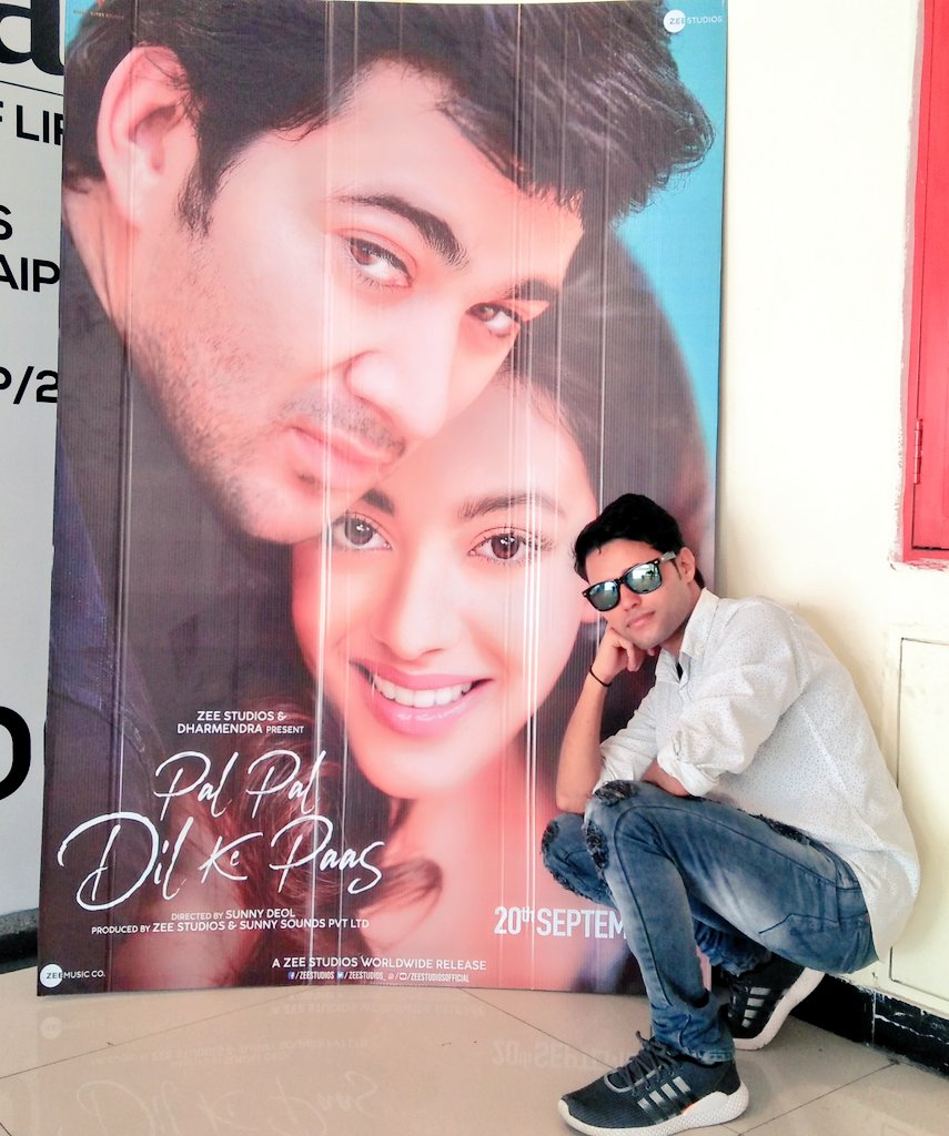 iam_Suresh_s4's tweet photo. #HappyBirthday #SahherBambba
#PalPalDilKePaas Fame
#HappyBirthdaySahherBambba
🎂🎂 #PPDKP ❤@sahherbambba @sahherbambbaa
#Bollywood @iam_Suresh_s4
@sowika71 @Bollyhungama
@bollywood_life @ETCBollywood @zeecinema @SahherBambba1 @aapkakarandeol @TheFilmPPDKP @SahherBambbaon https://t.co/3hoOohBwN9