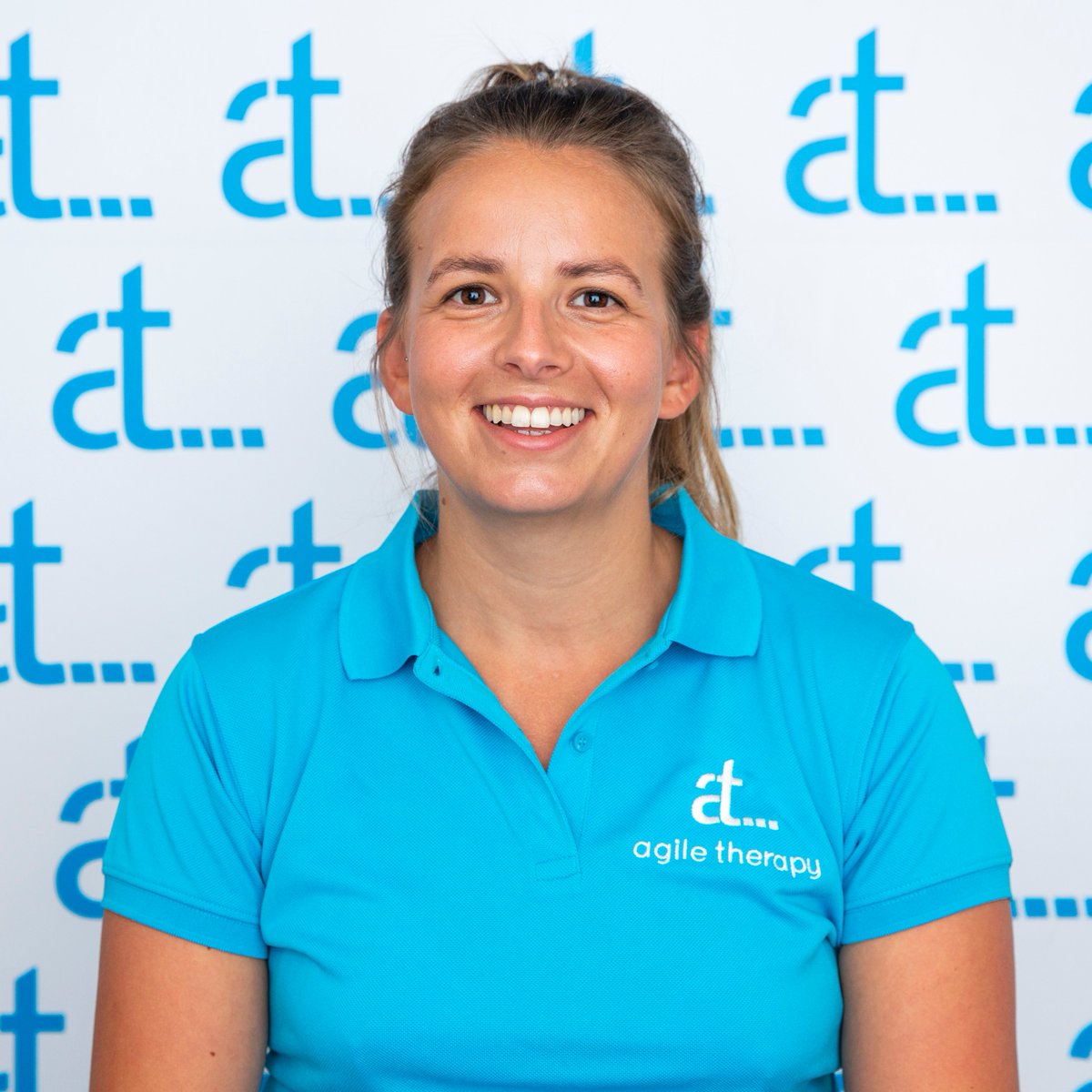 We are absolutely thrilled to announce that we have a new physio coming on board - welcome Mairead! 🥳️

You can read loads about Mairead on our team page here: bit.ly/3BAZ5fz

And book in to see her here: bit.ly/3By8Rz6

#StayAgile #Croeso #Physio