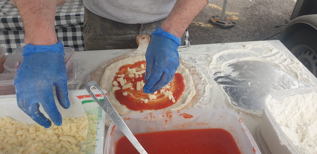 Diwrnod prysur o hyfforddiant yn ystod ein diwrnod HMS heddiw a diolch i <a href="/flourdup/">Flour'd Up</a> am ein cinio blasus! 🍕 Busy day of staff training during our Inset Day today and a great lunch courtesy of Flour’d Up #joio