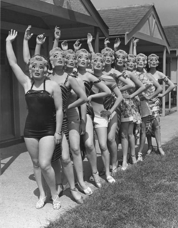 MadameGilflurt's tweet image. Nothing creepy about this at all. Butlin’s pageant contestants in Clacton-on-Sea, 1952, hide their faces so they’re judged only on their bodies.