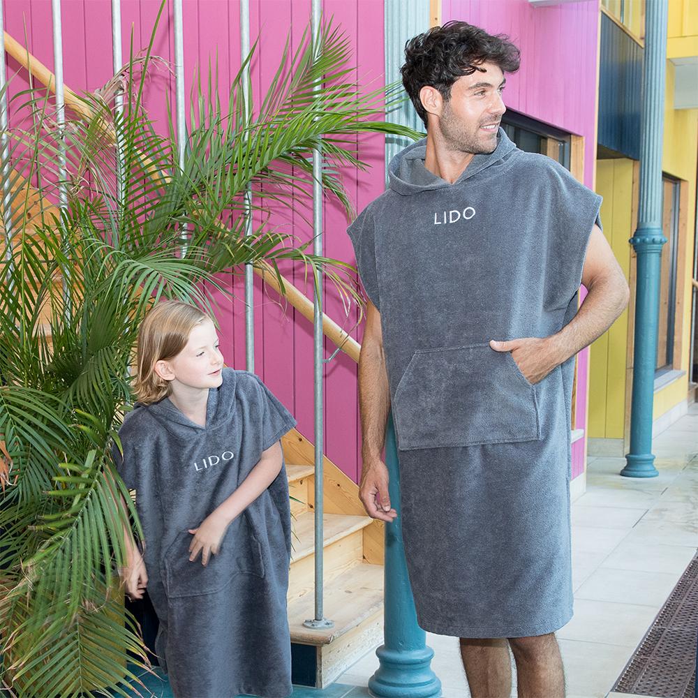 This 'SwimSoft' 'Surf Poncho is supersoft on the outside, with a towelling lining. Use them for easy beach changing or at the pool. Practical Slate Grey or Natural Pebble Colour  - add a name or logo in any colour to the front #thatsmytowel #wildswim 
conta.cc/2WRaglJ