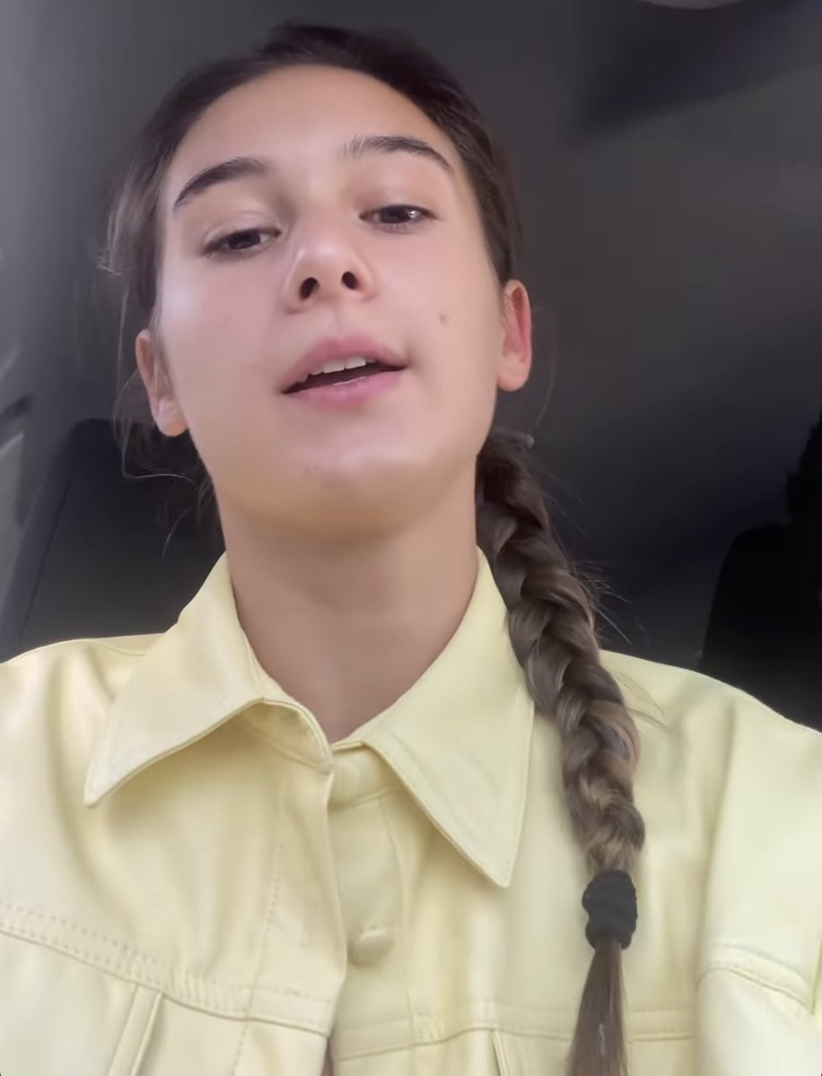 susasuperstar's tweet photo. @Iskrica24 Meni su oni toliko jezivi, ona izgleda kao da mu je ćerka 😳 a kakva im je veza stvarno? Normalna sigurno ne 😂 mislim da je on težak manipulator #caosvima https://t.co/e5b0g0vopU