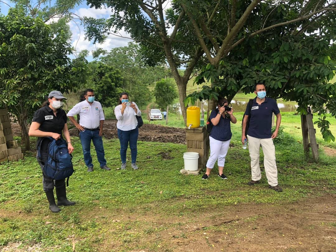 crcisucre's tweet photo. Asistimos al encuentro interinstitucional liderado por la Cooperación Alemana GIZ en el municipio de San Onofre en compañía con la Gobernación, Carsucre, Umata y Fedegan. Tuvimos la oportunidad de ver los avances de un proyecto de cambio climático... https://t.co/HoPrRusTaN