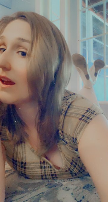 Playing a little dress up&hellip;   Sub to my Onlyfans for the videos! https://t.co/uVUTjEvjX5