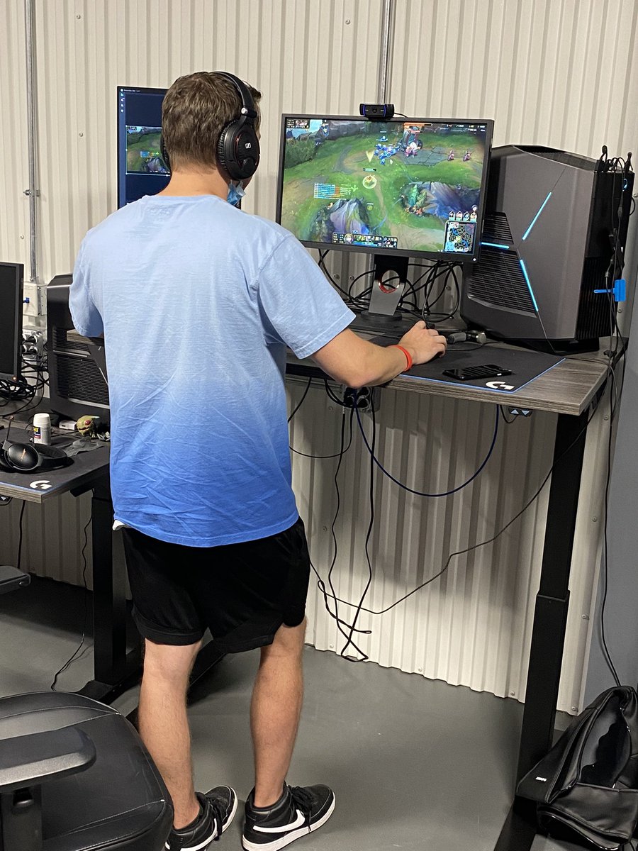 Nathan Ryan tweet media