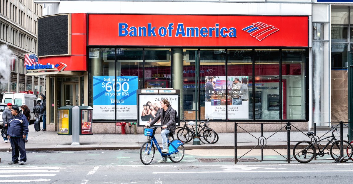 eMarketer's tweet photo. Insider Intelligence spoke with David Tyrie, head of digital at Bank America, about the role he’s played in the bank’s digital transformation: https://t.co/ScpQl93Xde https://t.co/MPlTPQVnUk