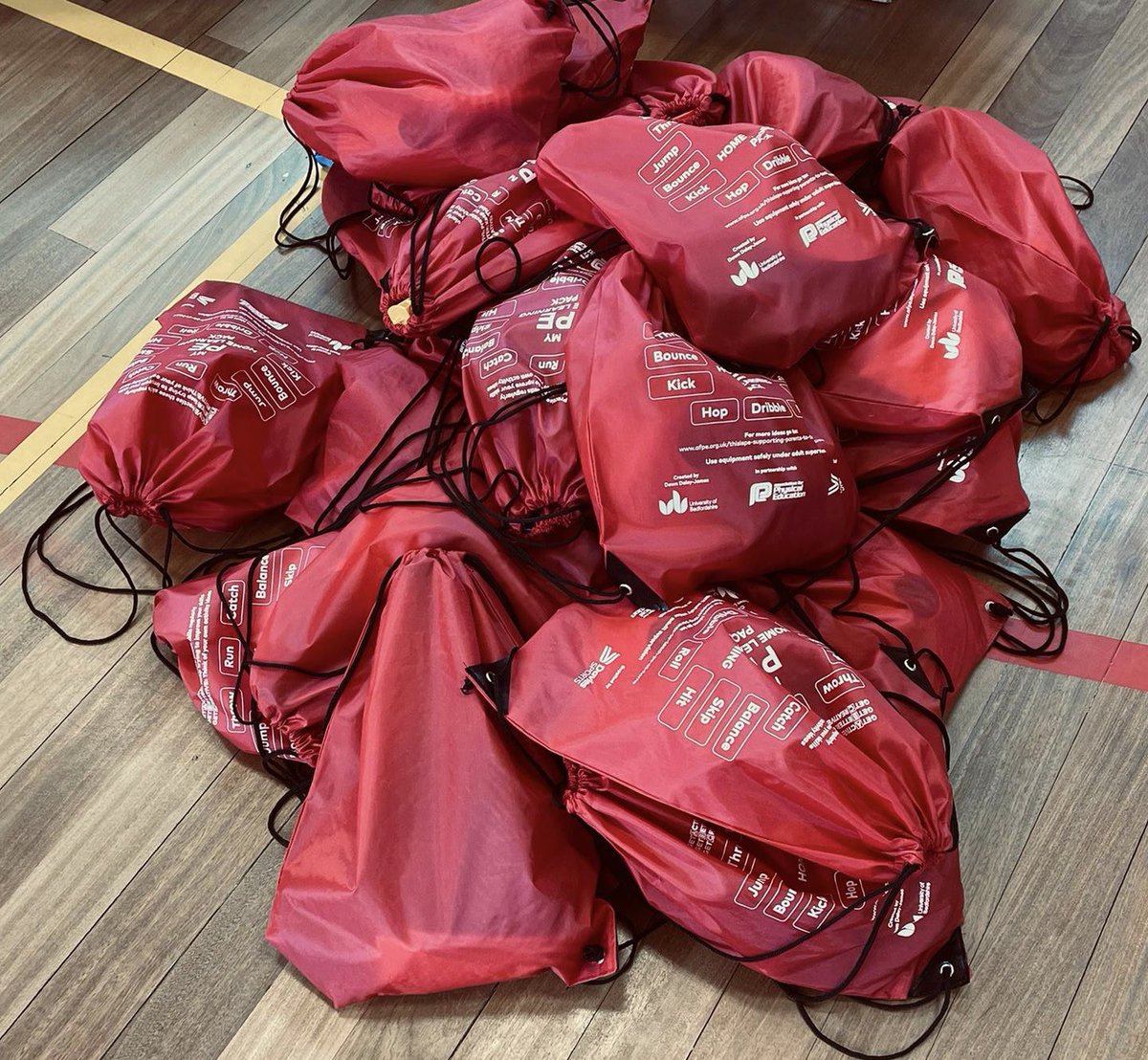 RyanParkerPE's tweet photo. Been excited to receive these! 60 Home learning equipment bags! Great ideas fronted by @afPE_PE and @UoB_PhysEd https://t.co/huVPqixRu4