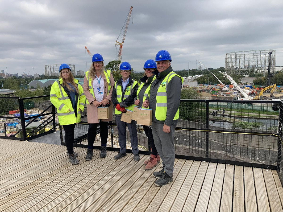 AlisonPower2's tweet image. Great site visit today with some of the lecturers from  ⁦@hopwoodhall⁩ to discuss T-Levels and how we can work together ⁦@BAMConstructUK⁩