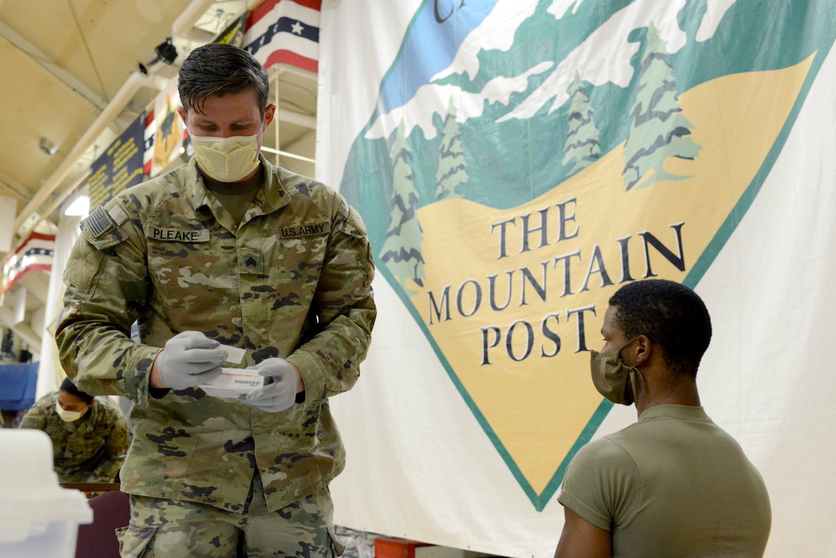 #COVID19 vaccinations for Fort Carson Soldiers are being provided by <a href="/4thInfDiv/">4th Infantry Division</a>, <a href="/EvansHospital/">Evans Army Community Hospital</a> and 627th Hospital Center personnel at the William "Bill" Reed Special Events Center. Thanks for taking care of our troops! @DeptofDefense <a href="/16thSMA/">Account moved to @USArmySMA</a> <a href="/DoD_DHA/">Defense Health Agency</a>